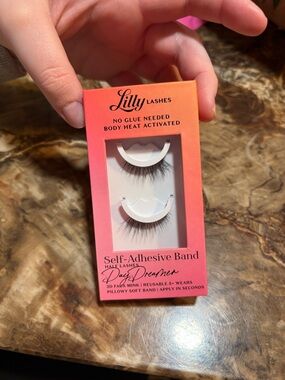 Lilly Lashes Pink to Orange Gradient Self-Adhesive Band Faux Mink Lashes
